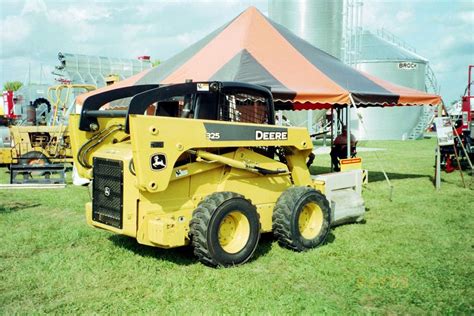 Tightening A Skid Steer Alternator Belt 